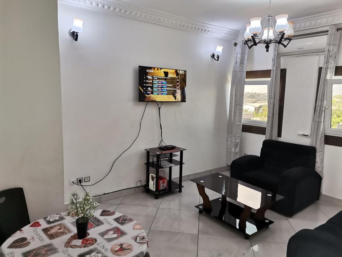 Residence Hoteliere Mb-202 C Douala Luaran gambar