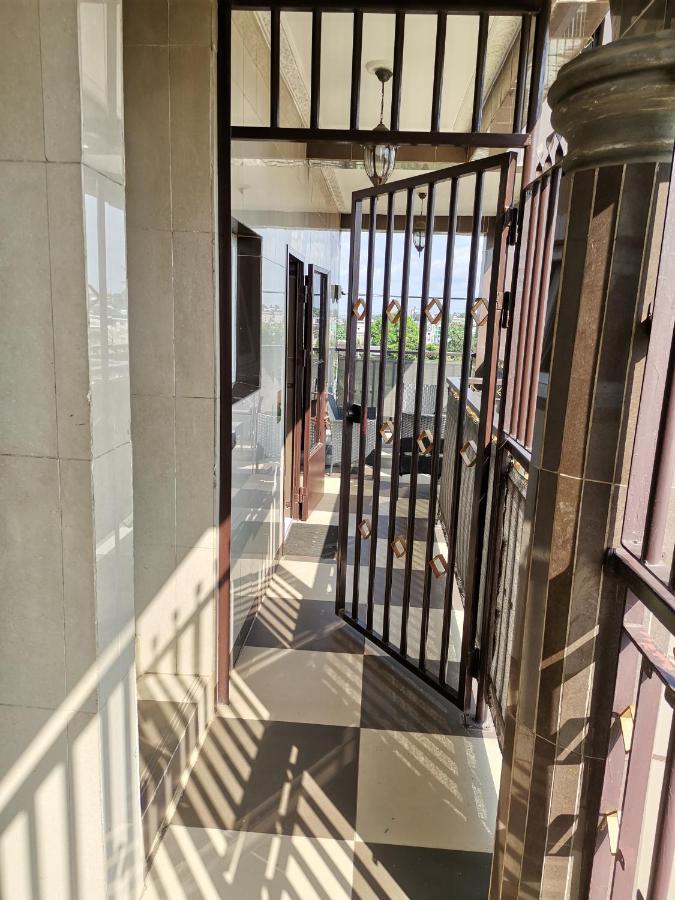 Residence Hoteliere Mb-202 C Douala Luaran gambar