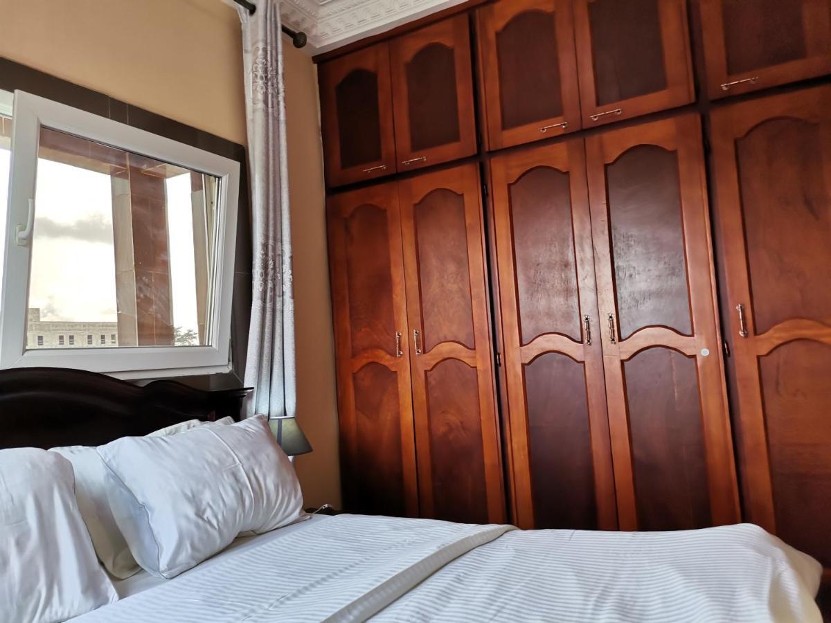 Residence Hoteliere Mb-202 C Douala Luaran gambar