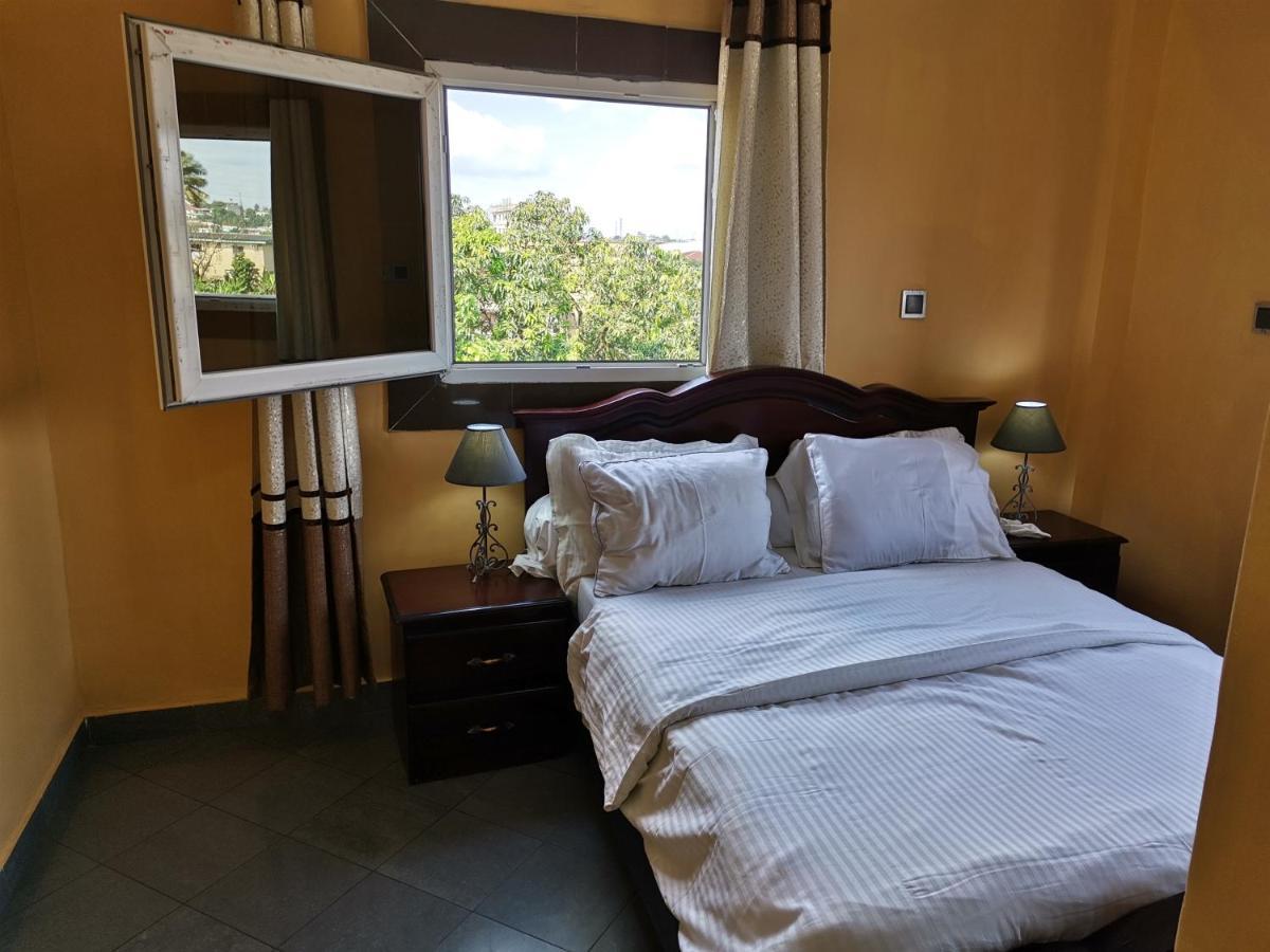 Residence Hoteliere Mb-202 C Douala Luaran gambar