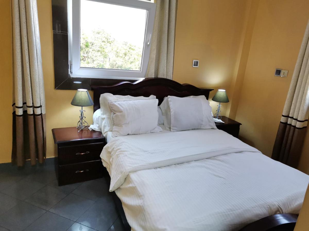 Residence Hoteliere Mb-202 C Douala Luaran gambar