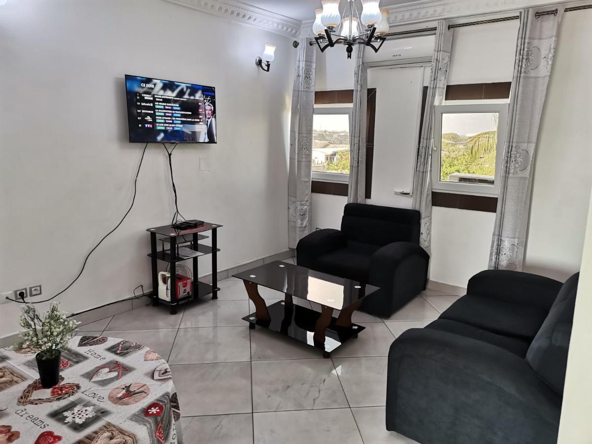 Residence Hoteliere Mb-202 C Douala Luaran gambar